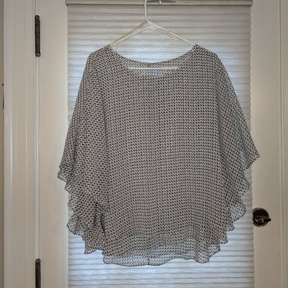 Sioni Cape Sleeve Blouse Top - White with Black, & Gray Graphic Dot Pattern